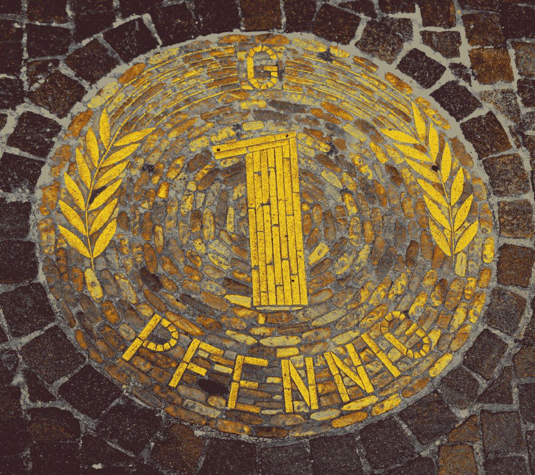 Mosaic in front of “Penny” supermarket, Andreas Schwarzkopf, 2012, CC BY-SA 3.0