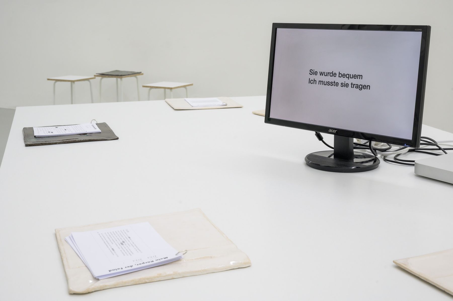 Jackie Grassmann, SHE\* SHE\* SHE\* ECHOES, Installation view Kunstverein Freiburg, Biennale für Freiburg #1, 2021, Photo: Marc Doradzillo