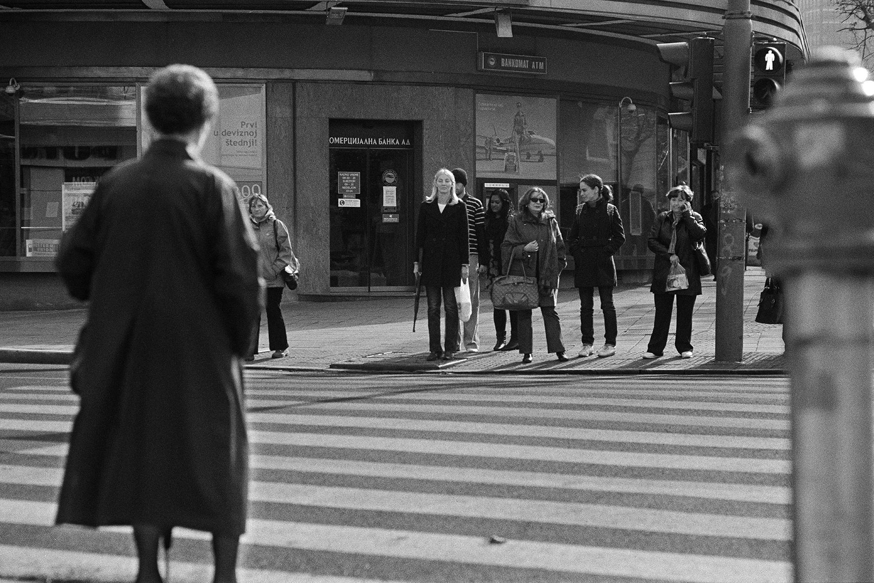 Milica Tomić, ONE DAY, INSTEAD OF ONE NIGHT,
A BURST OF MACHINE-GUN WILL FLASH,
IF LIGHT CANNOT COME OTHER WISE (OSKAR DAVIčO), 2008–2009
Video, color, sound, 10 Min